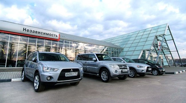 Мицубиси новые дилеры. Митсубиши Моторс Модельный ряд. Mitsubishi Motors автосалон. Автосалон Мицубиси центр Петрозаводск. Major Mitsubishi Новорижский.